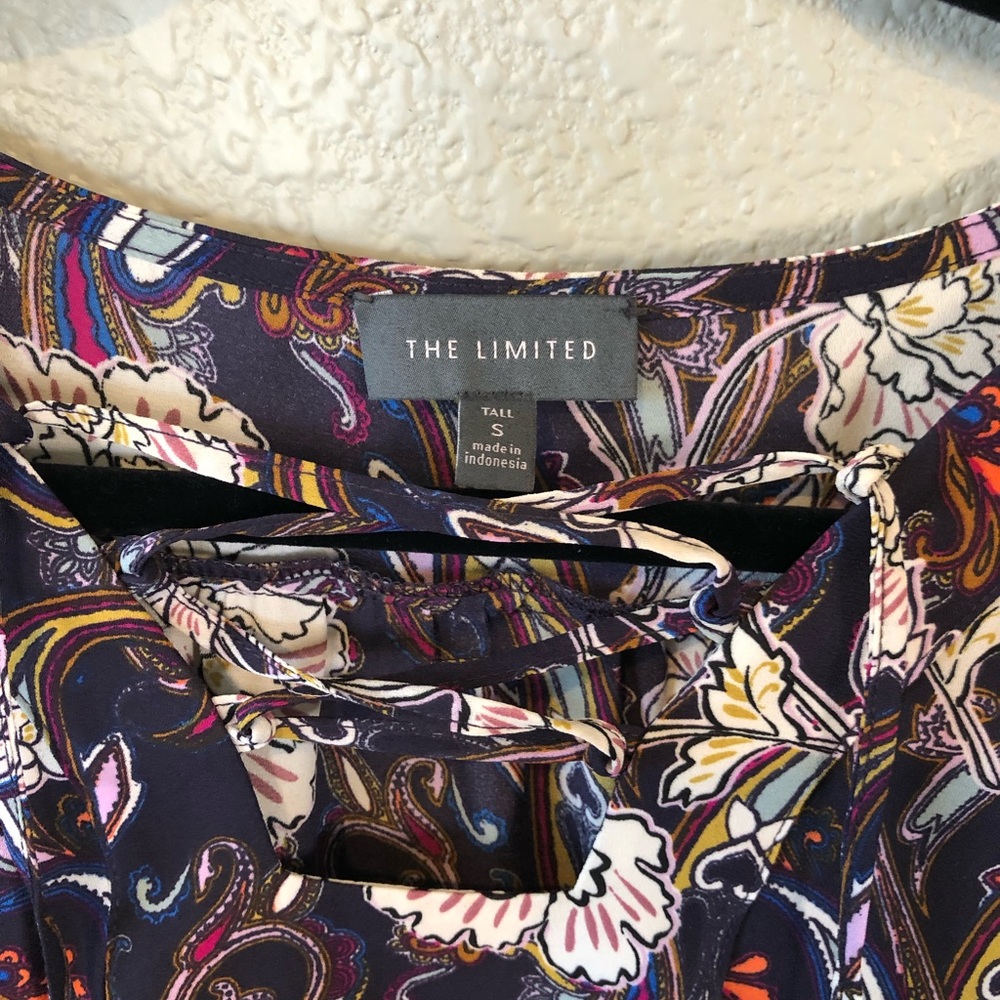 🌺The Limited top - Picture 3 of 5